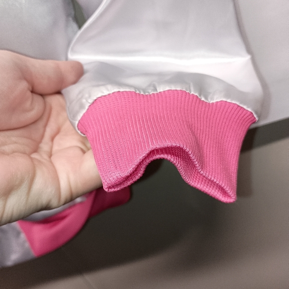 JOJO SIWA BOX EXCLUSIVE Silver Bomber Jacket Never Worn Size M - Picture 3 of 7